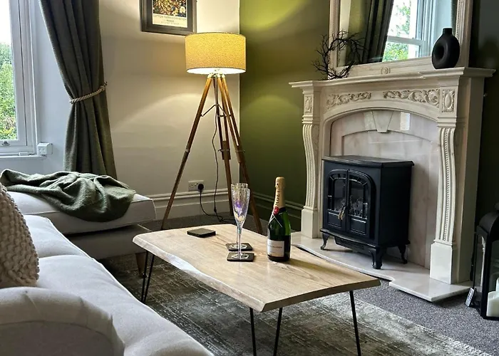 New Stunning Apartment By The Sea In Torquay